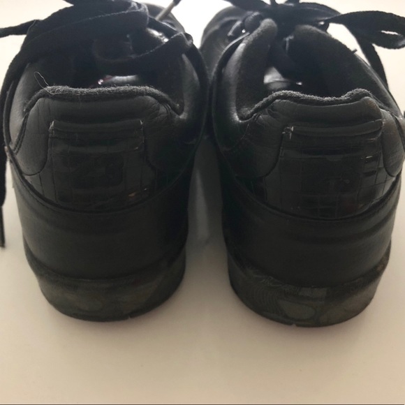 Classic 1987 Jordans Black Sneakers - Picture 6 of 6